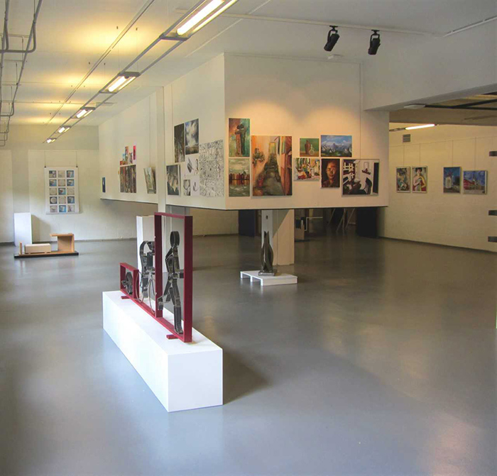 Vrijhof Cultuur Universiteit Twente expositie werken van UT werknemers en studenten
